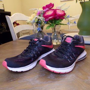 Nike Zoom Winflo 3 Women’s Athletic Running Shoes Pink/Navy Blue - Gently Used